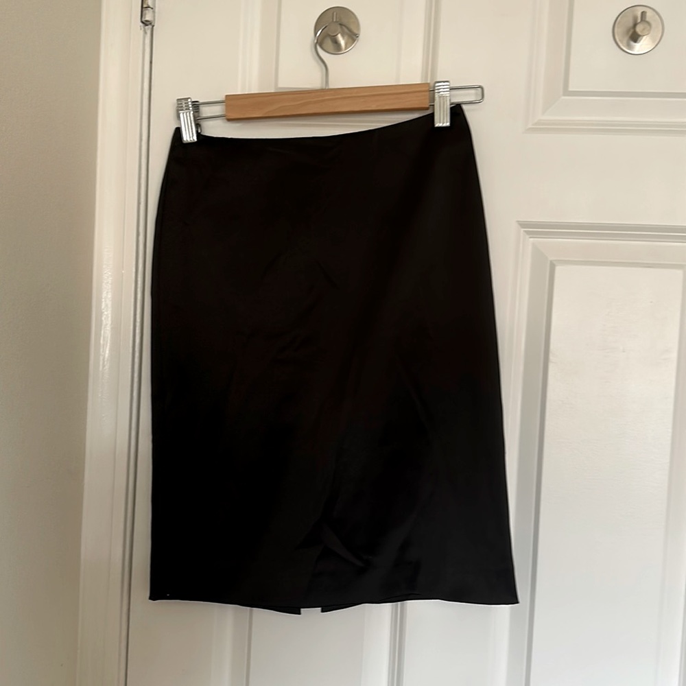 ⭐️ Badgley Mischka Pencil Skirt Knee Length Back Slit